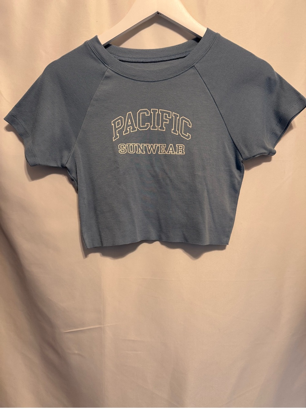 Pacific Sunwear Women's Blue Cropped Tee juniors medium.  65